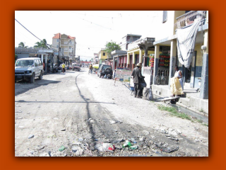 Strasse_in_Les_Cayes1.jpg